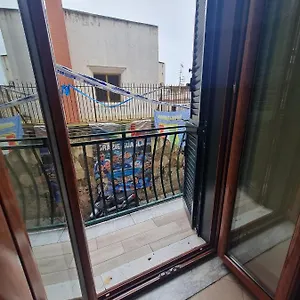 Appartamento Palizzi's Behind Plebiscite Square, Napoli
